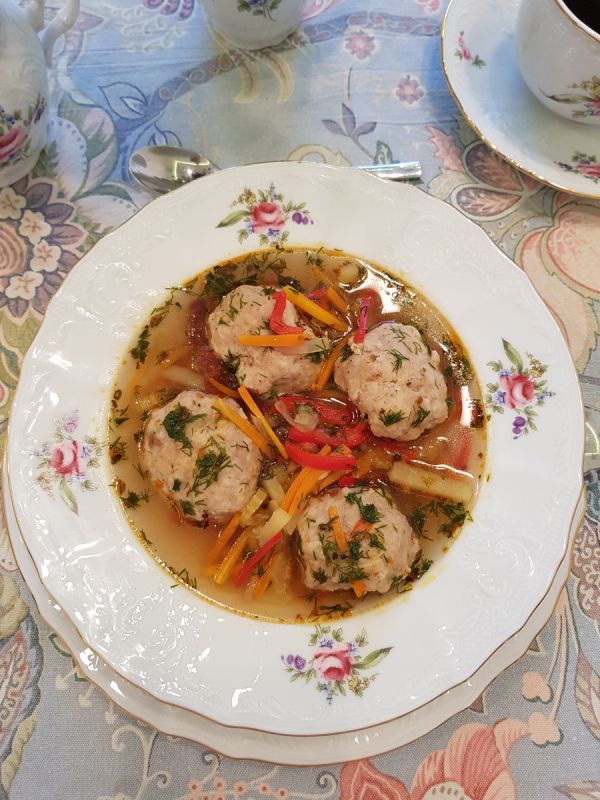 Суп с фрикадельками