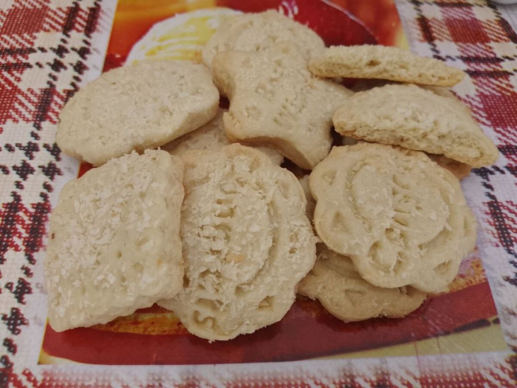 Нежное печенье с кокосом для уютного чаепития