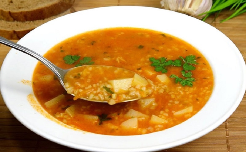 Турецкий суп с булгуром: теплота и вкус для вечернего угощения