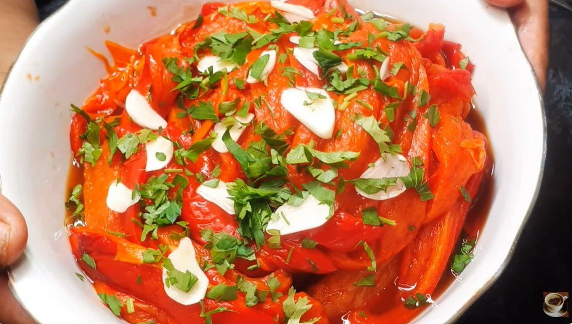 Запеченный красный перец: идеальный рецепт для зимних заготовок