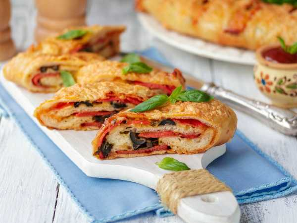 Стромболи: хрустящий итальянско?американский рулет для домашней выпечки