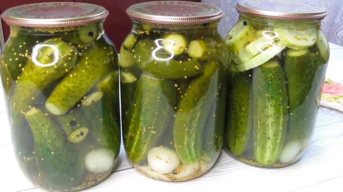 Ароматные хрустящие огурцы по-болгарски: простой рецепт с секретом