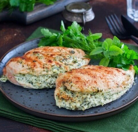 Вкусный рецепт фаршированной куриного филе, который удивит каждого