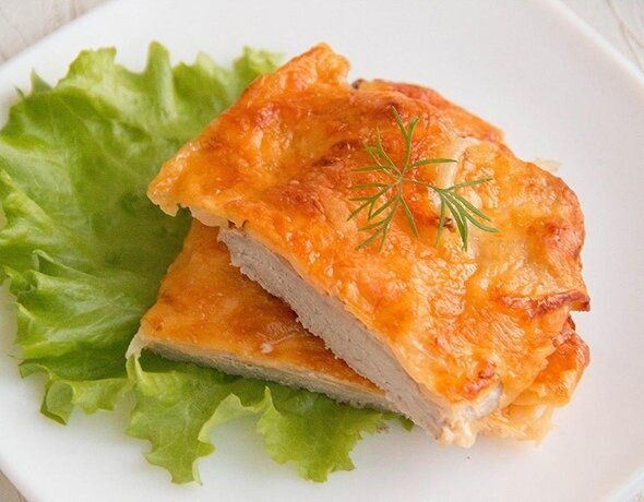 Шницель под сырной корочкой: непревзойденное главное блюдо