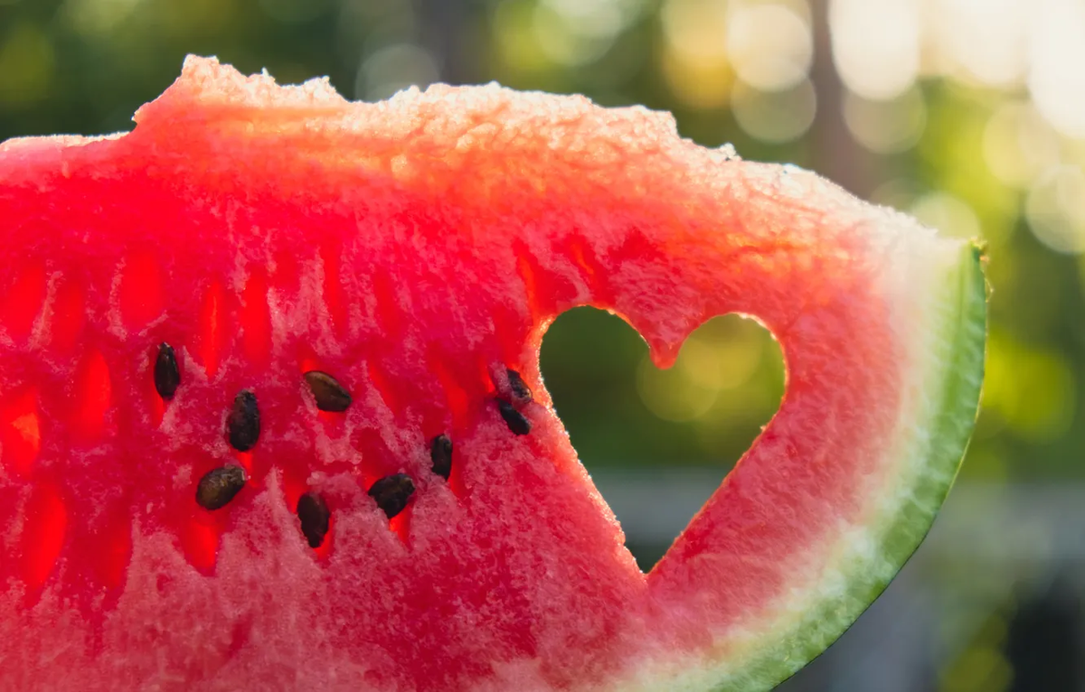 Сладкий и полезный: Как арбуз может украсить ваше летнее меню