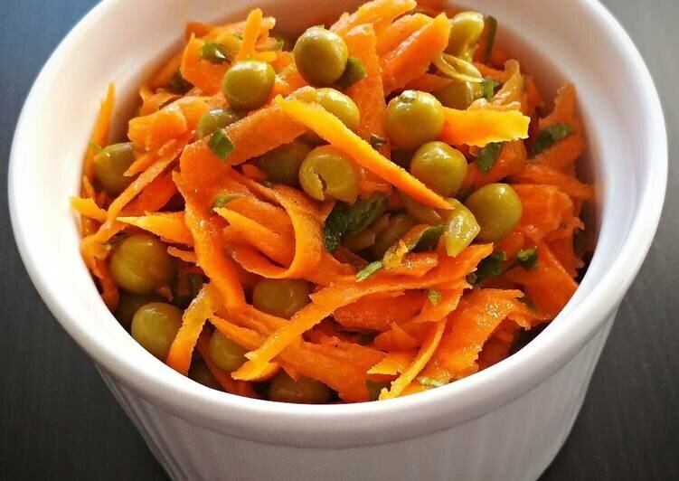 Нежный постный салат: морковь и зеленый горошек в новом свете