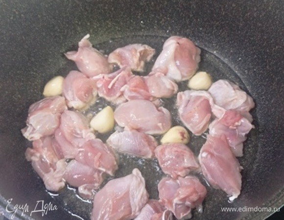 Курица с паприкой: простой, но изысканный рецепт для гостей