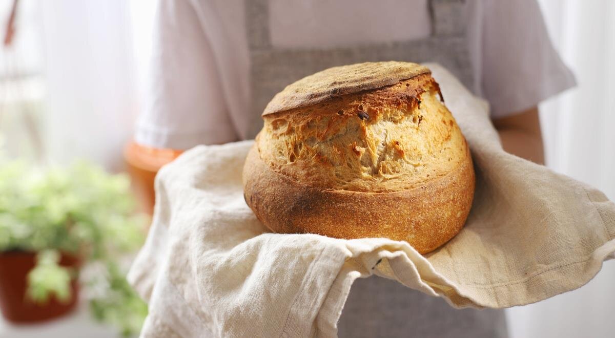 Почему стоит готовить эти продукты дома: от хлеба до соусов