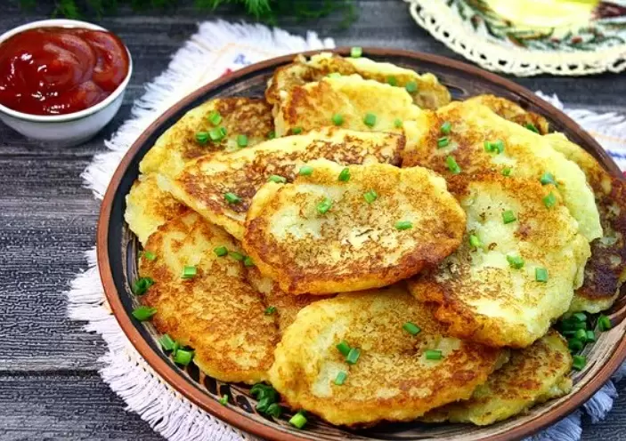 Постные картофельные драники: яркий вкус без яиц и муки