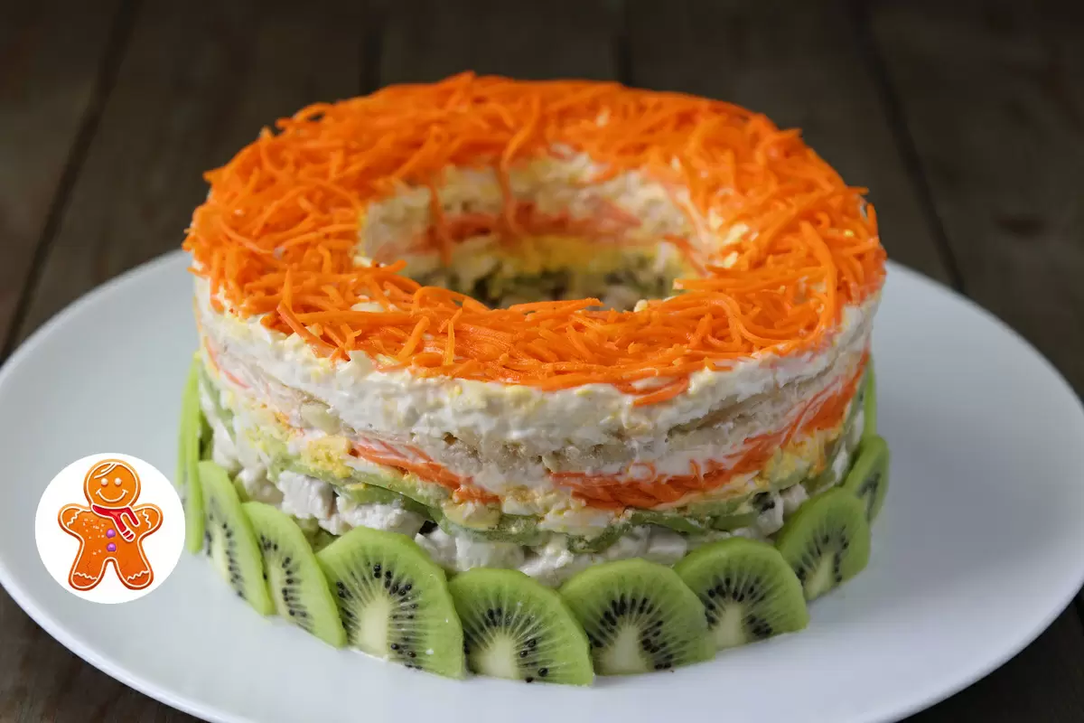 Слоеный салат «Изумрудный»: великолепный выбор для любого стола