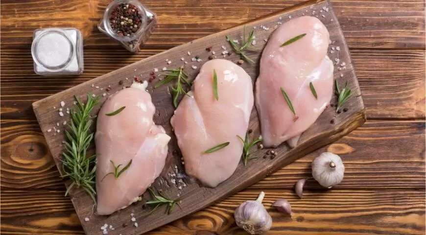 Невероятно сочная куриная грудка: идеальный обед для офиса