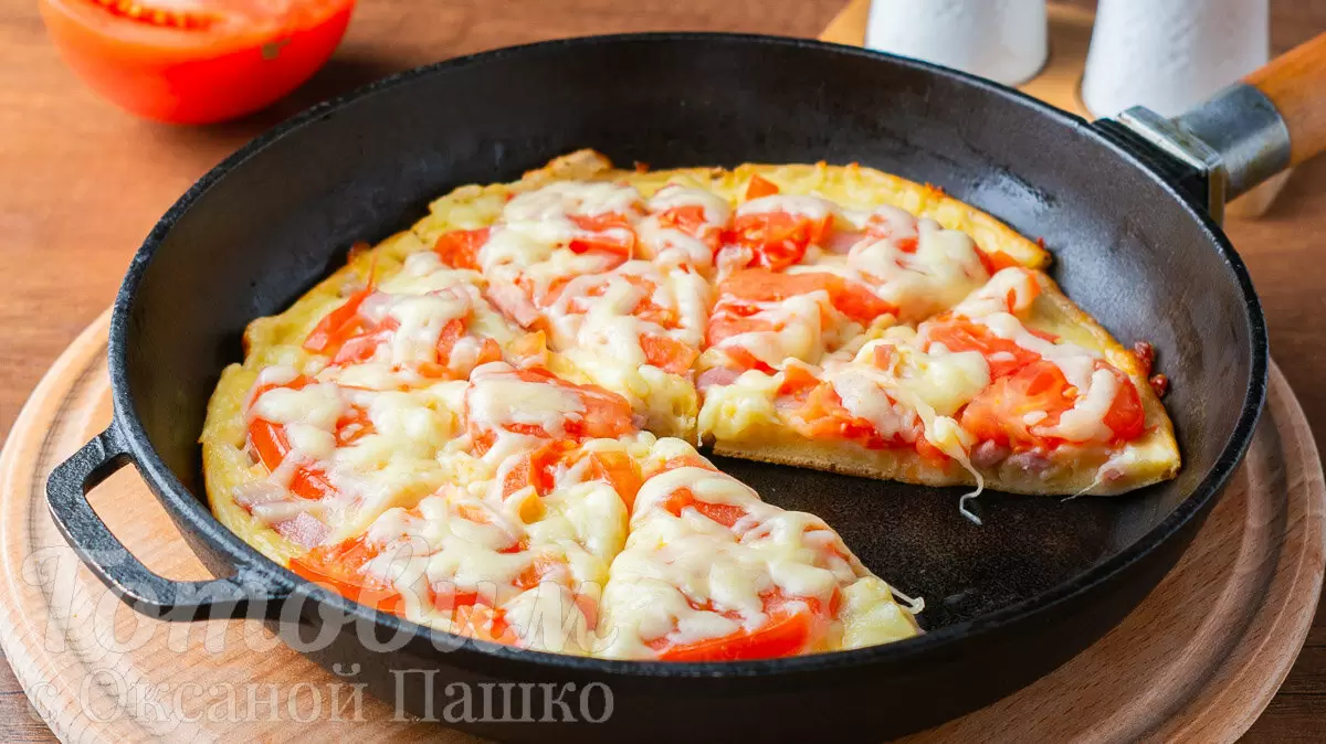 Быстрая пицца на сковороде: легкий способ порадовать семью