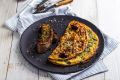 Греческий омлет со шпинатом: сочетание вкусов и текстур