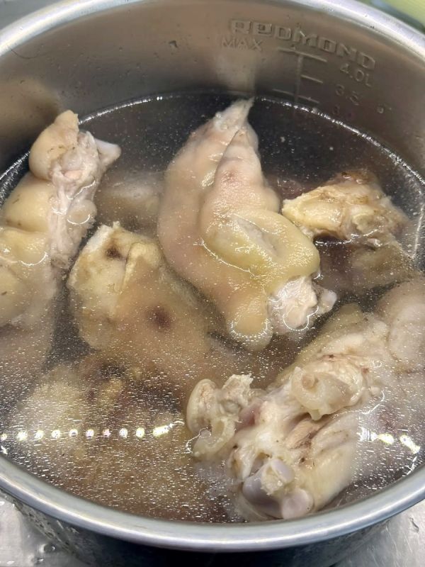 Хаш из свиных ножек: Как приготовить вкусный бульон